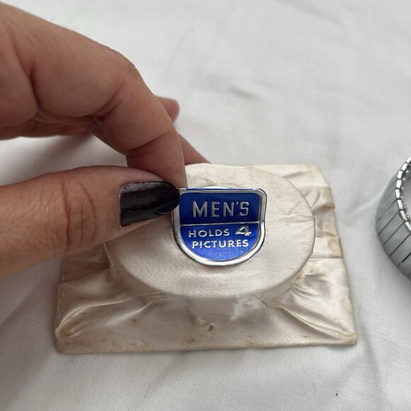 Stretch bangle Bracelet for men, Photograph Holder, British, engraved "Richard" - Picture 5 of 13